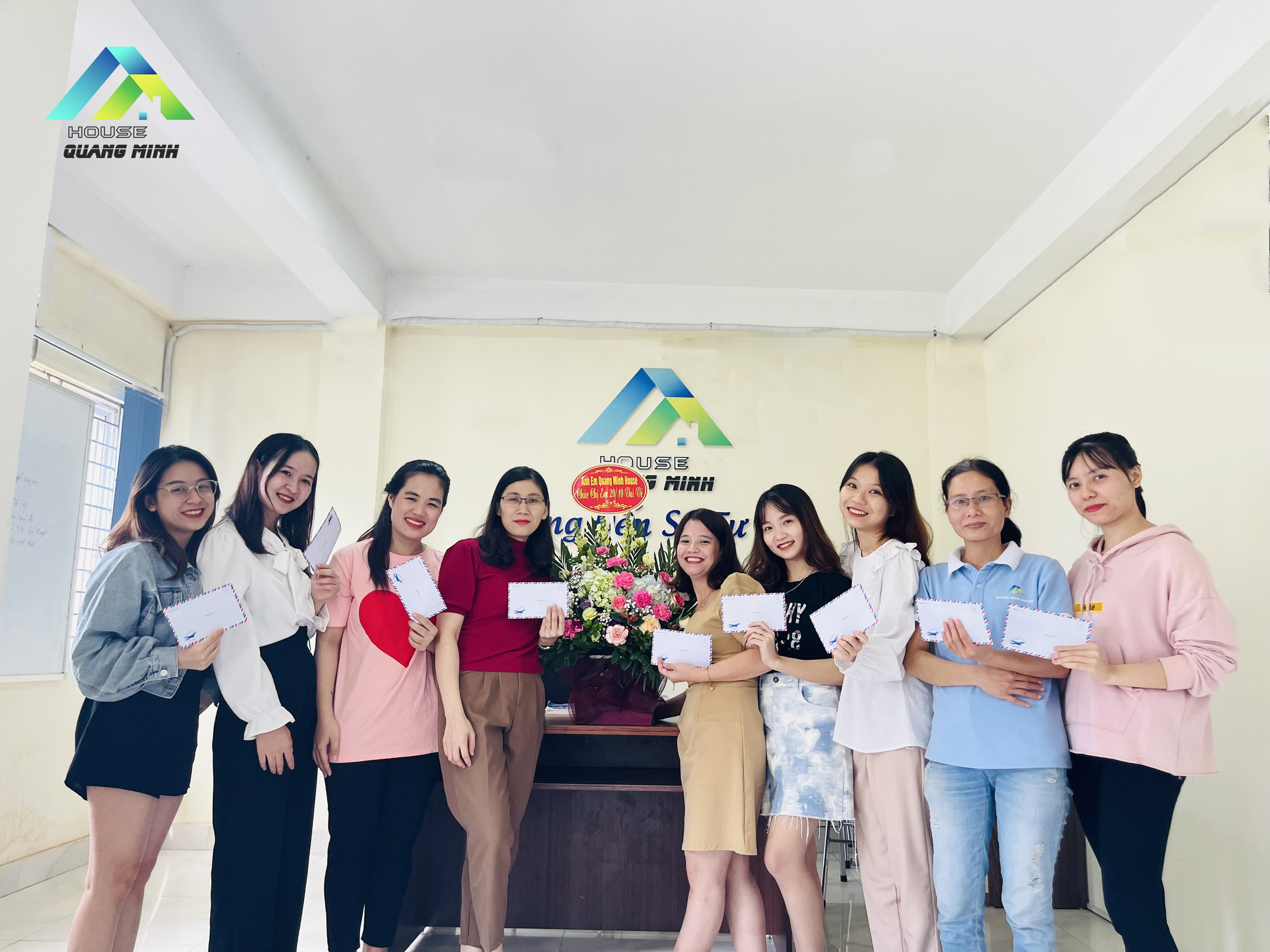 QUANG MINH HOUSE CHÚC MỪNG NGÀY PHỤ NỮ VIỆT NAM 20/10